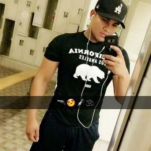 Meet your Posher, Marcos